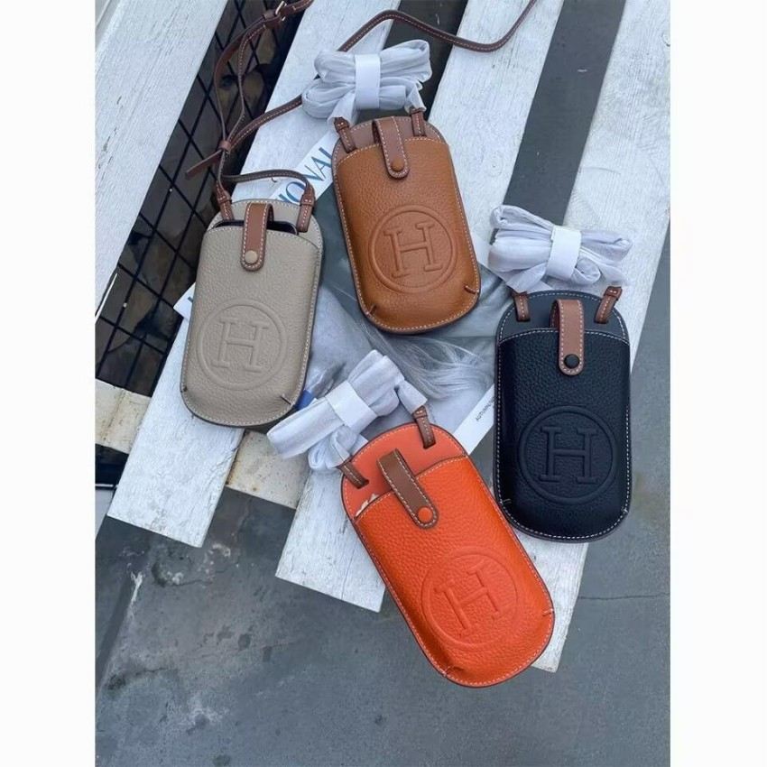 エルメス スマホポーチ 高級